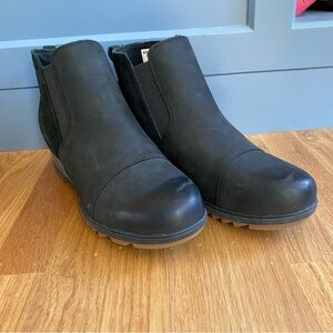 Sorel Evie Chelsea Black Ankle Booties- waterproof all weather boots